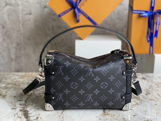 TRUNK SIDE MM VUITTON LOUIS 0825